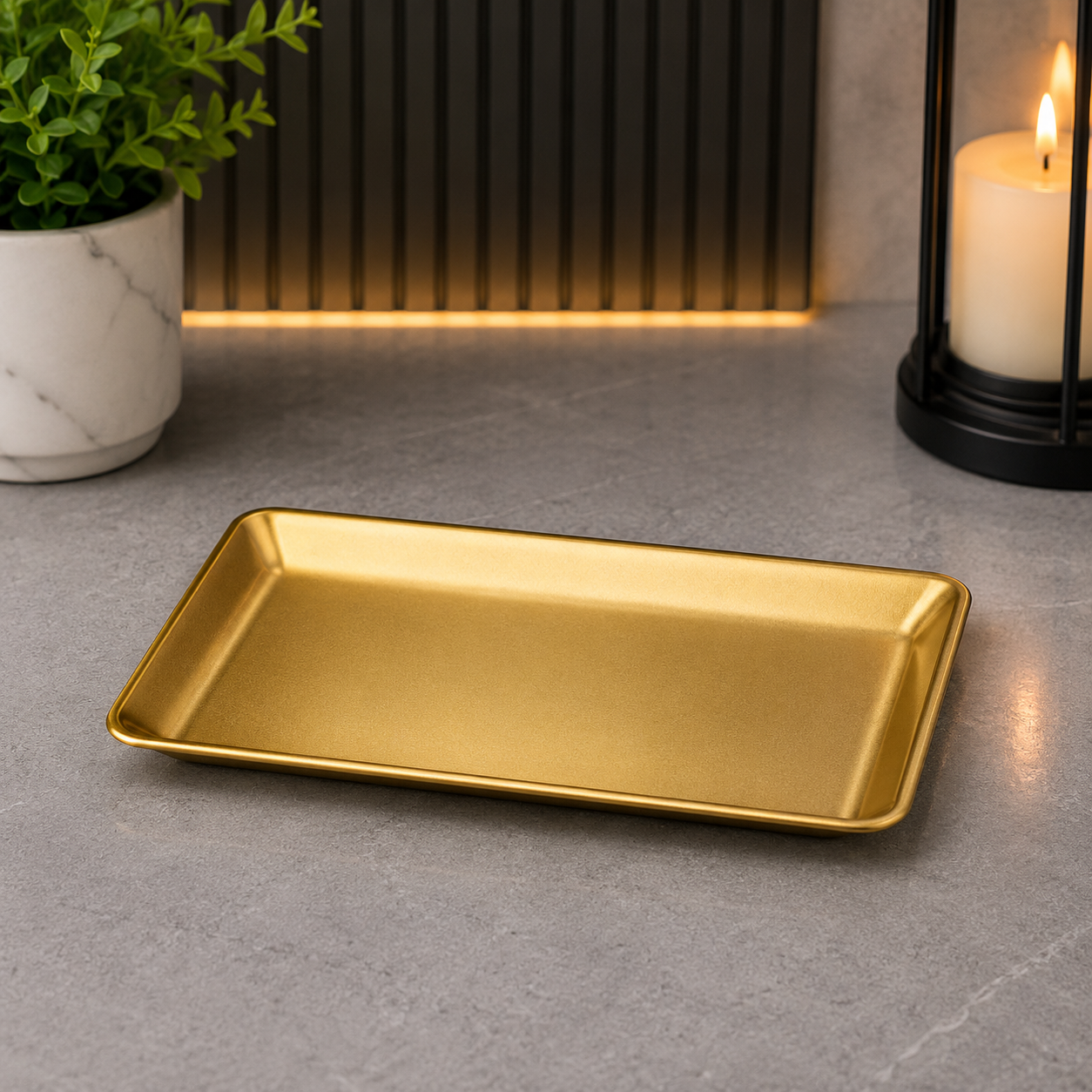 Luxury Golden Rectangular Serving Tray – 22 × 14cm
