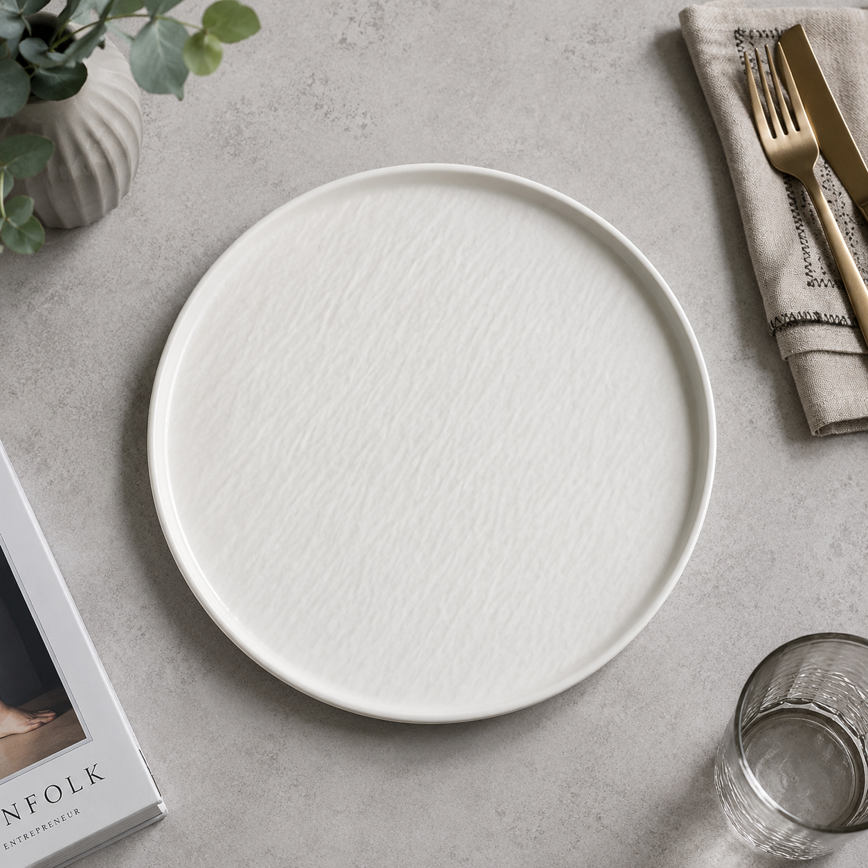 Danny Home Porcelain 10.5" Flat Plate
