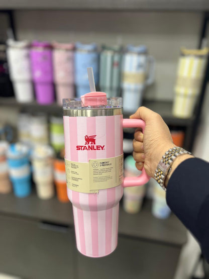 The Quencher H2.0 Flowstate™ Tumbler | 40 OZ - Peach Whip Cabana Gloss